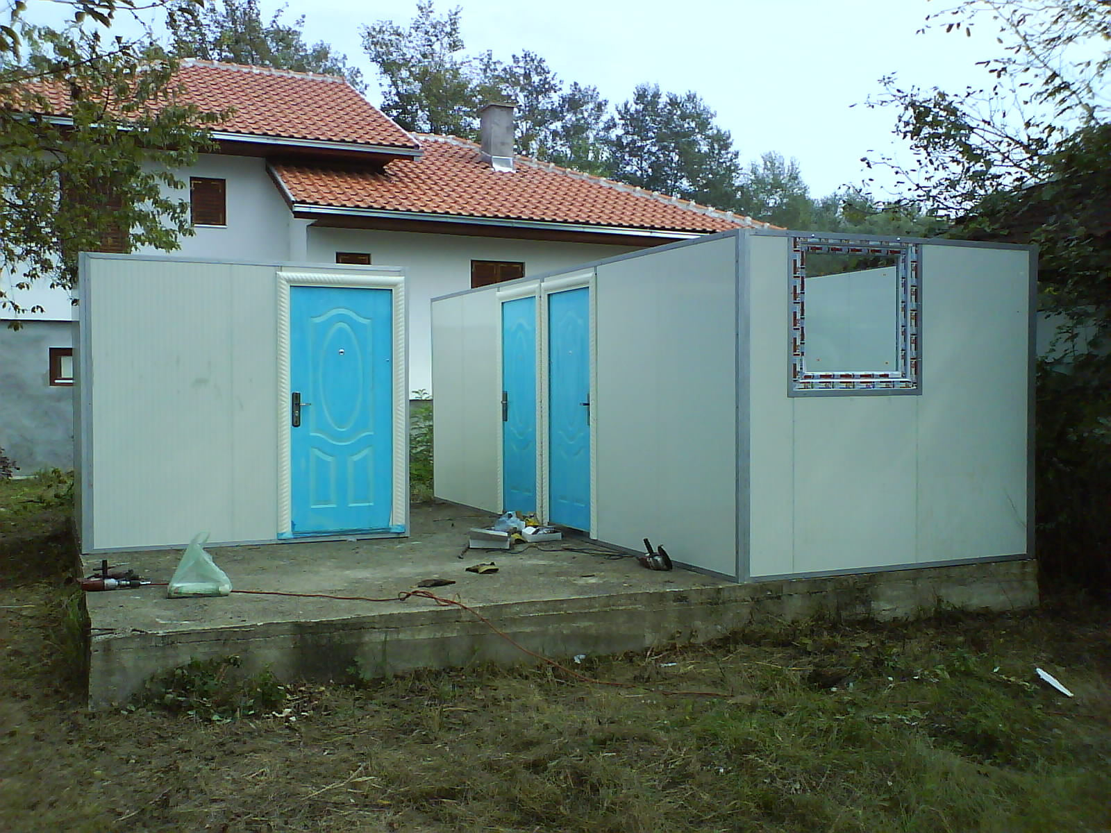 Kontejneri